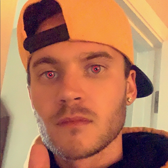 Meet your Posher, Randy - Picture 2 of 8